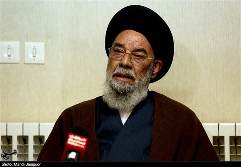 امام جمعه اصفهان: قضات برای احقاق حق مردم، تلاش و جدیت داشته باشند