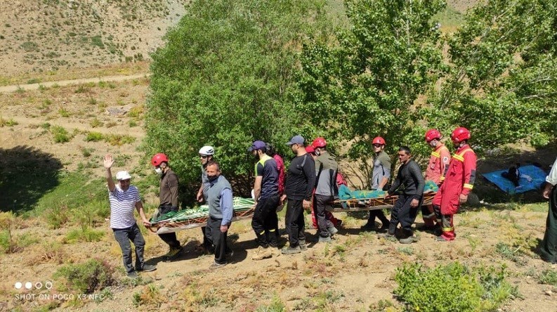 حوادث جاده‌ای , حوادث , آتش‌نشانی , سازمان آتش‌نشانی تهران , سازمان امداد و نجات هلال احمر , 