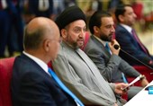 حکیم: تحریم انتخابات عراق عقب‌نشینی از مسئولیتی ملی است/همه نهادها مردم‌ را برای شرکت در انتخابات تشویق کنند