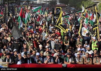  Palestinian Forces Hold Military Parade in Gaza