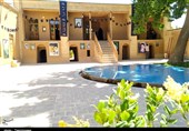 بیت تاریخی امام (ره) در خمین سیاهپوش شد + عکس