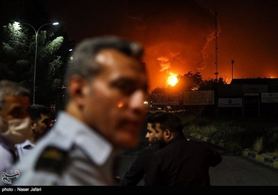 آتش سوزی در پالایشگاه تهران