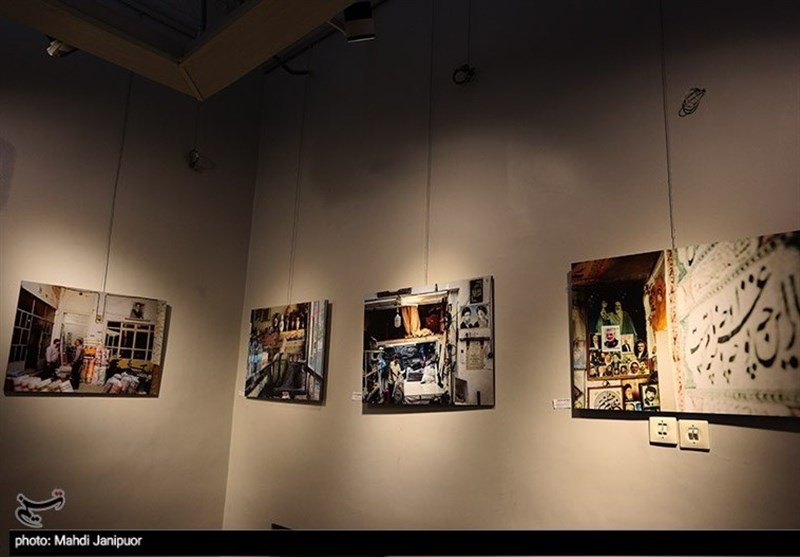 افتتاح نمایشگاه عکس «امام مردم» در اصفهان به روایت تصویر