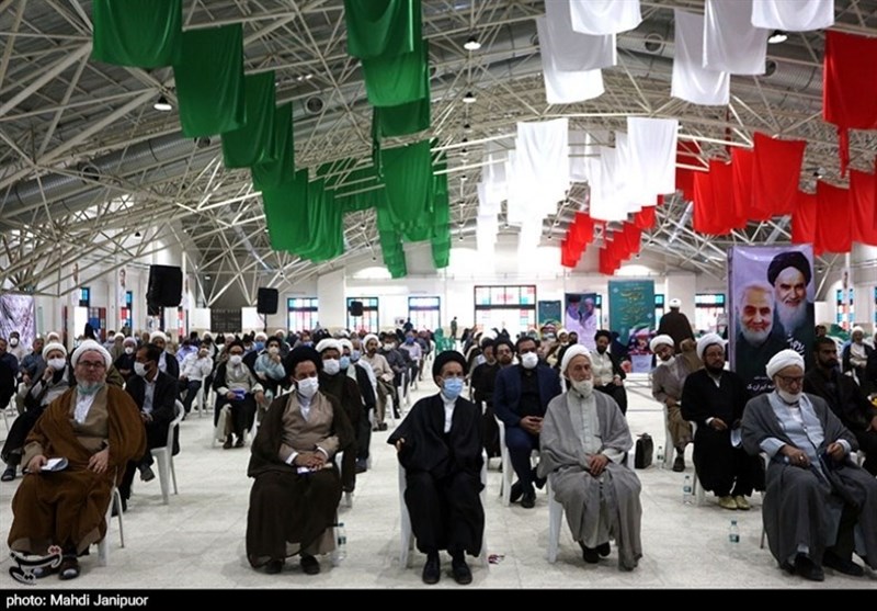 روایت تصویری تسنیم از مراسم 15 خرداد در گلستان شهدای اصفهان