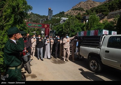 مراسم تشییع پیکر دو شهید گمنام در روضه الشهدای جماران