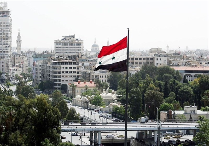 مقابله پدافند هوایی سوریه با اهداف متخاصم در اطراف دمشق / سانا: دو پهپاد را سرنگون کردیم