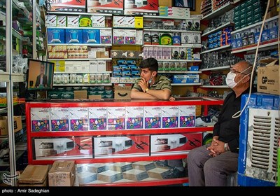 تماشای دومین مناظره نامزدهای ریاست جمهوری -شیراز