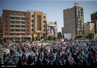 اجتماع حامیان رئیسی در میدان هفت تیر تهران