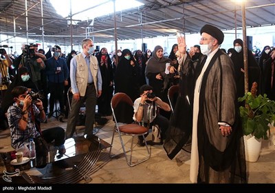 در حاشیه مراسم دیدار سید ابراهیم رئیسی با جمعی از دختران به مناسبت دهه کرامت