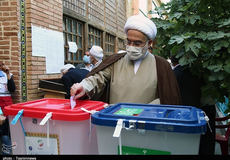 نماینده ولی‌فقیه در استان کردستان: رأی دادن در نظام جمهوری اسلامی یک مزیت به شمار می‌آید