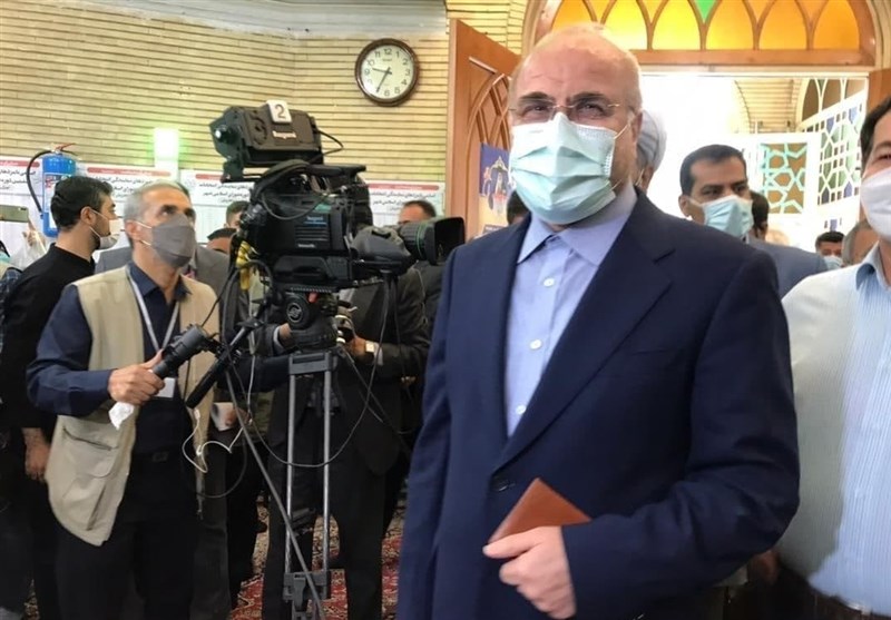 قالیباف با حضور در مسجد ابوذر تهران رای خود را به صندوق انداخت- اخبار سیاست ایران - اخبار سیاسی تسنیم | Tasnim