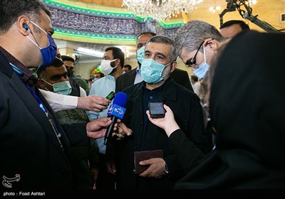 حضور سردار حاجی‌زاده در شعبه اخذ رأی مستقر در مسجد ابوذر تهران 