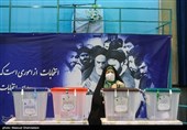 قدردانی استاندار گیلان از حضور مردم در نخستین ساعات رأی گیری /مردم گیلان در خلق حماسه پیشتاز خواهند بود