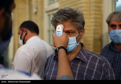 Enthusiastic Iranians Vote in Presidential Election