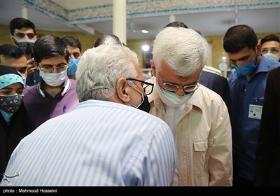 حضور سعید جلیلی در شعبه اخذ رأی مستقر در مسجد فاطمیه محله خزانه تهران