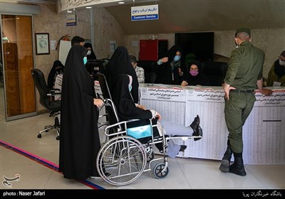 صندوق سیار اخذ رای در بیمارستان نجمیه