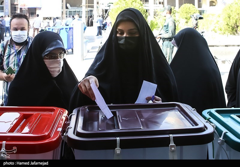 حماسه حضور مردم کاشان و آران و بیدگل در انتخابات با تایید صحت آن تکمیل شد