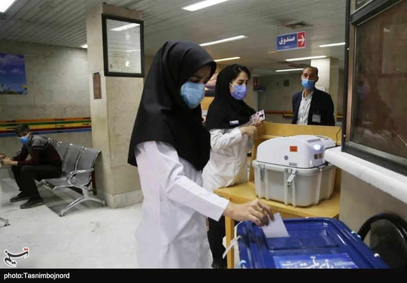 مدافعان سلامت در انتخابات 1400 / کادر درمان خراسان شمالی هم خود را به دریای مردم رساندند + فیلم