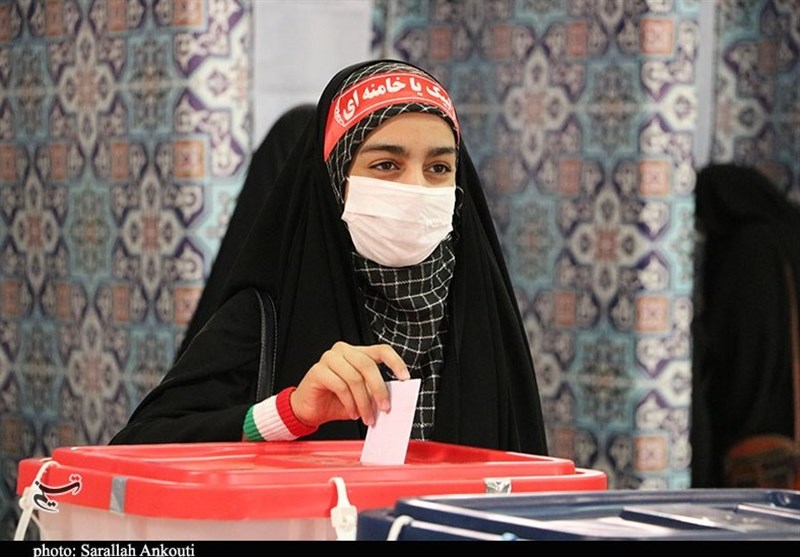 جشن تکلیف رأی اولی‌های خراسان شمالی در انتخابات 1400 / &quot;ایران عزیزم! دوستت دارم&quot;+فیلم