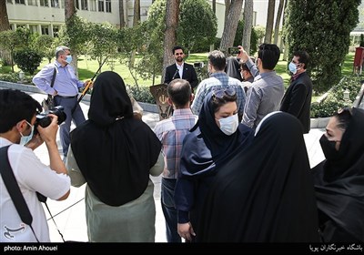 محمدجواد آذری جهرمی وزیر ارتباطات در جمع خبرنگاران