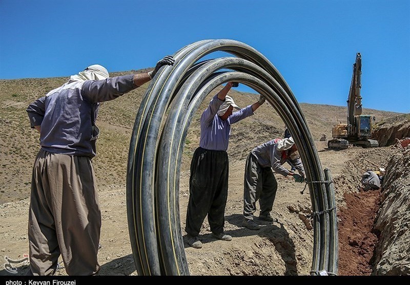 روستاهای میانکوه شرقی پلدختر گازرسانی می‌شود