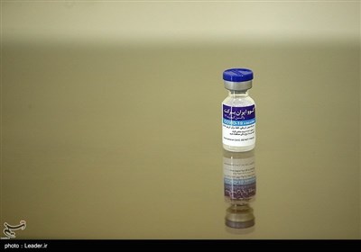 الامام الخامنئی یتلقى الجرعة الاولى من اللقاح الایرانی المضاد لکورونا
