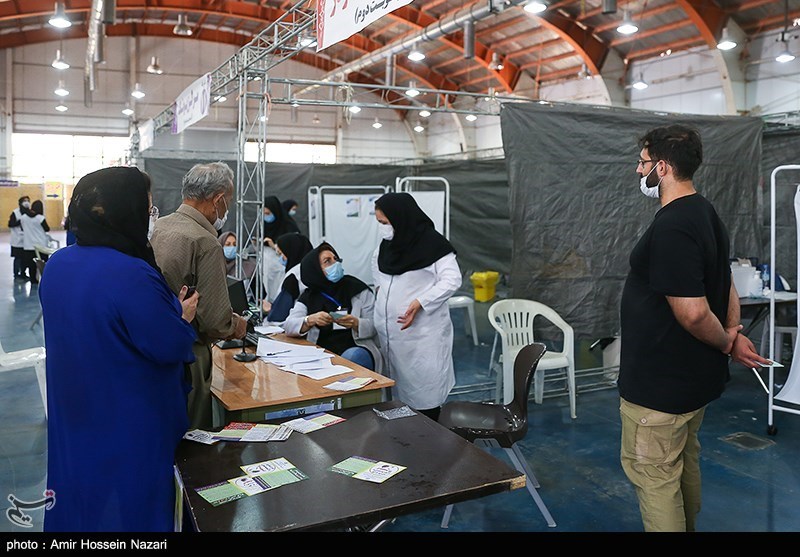 چند درصد جمعیت استان اصفهان واکسن کرونا دریافت کرده‌اند؟