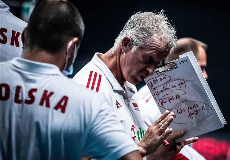 Vital Heynen Passes His Knowledge to Iranian Volleyball Coaches