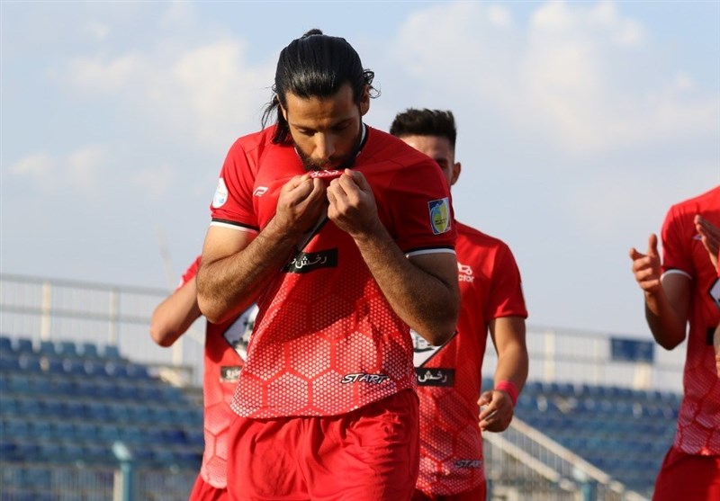 لیگ برتر فوتبال| پیروزی تراکتور در نخستین دیدار کریمی/ شرایط ذوب‌آهن خطرناک‌تر شد