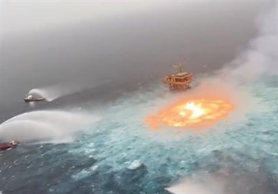  آتش‌سوزی گسترده روی آب پس از انفجار لوله گاز در نزدیکی خلیج مکزیک 