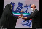 تقدیر از برگزیدگان هنرواره ملی روایت جهاد