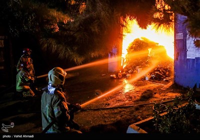 آتش‌سوزی انبار کالا در محدوده جاده مخصوص کرج