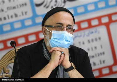 مصطفی رزاق کریمی مستند ساز و داور جشنواره بزرگ صالح