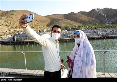  جشن ازدواج دانشجویی 50 زوج جوان در روز ازدواج در حاشیه افتتاح پروژه کوهشار، بزرگترین آبشار مصنوعی ایران