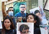تجمع خانواده‌های قربانیان انفجار بندر بیروت مقابل منزل وزیر کشور