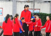 دختر بسکتبالیست چینی 14ساله با قد اعجاب‌انگیز + عکس