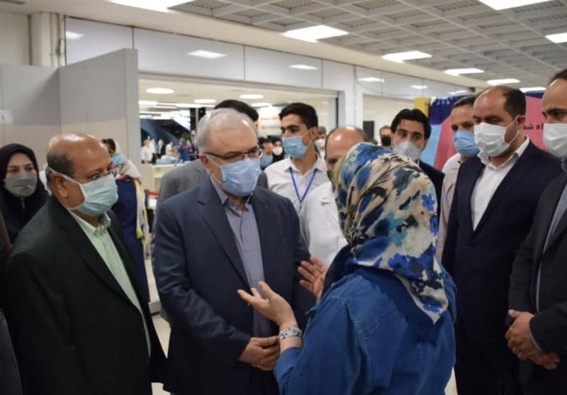 نمکی: سرعت واکسیناسیون کرونا در تهران افزایش می‌یابد