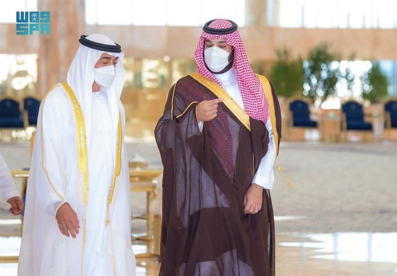 محمد بن زاید در سایه اختلافات ریاض و ابوظبی به عربستان رفت