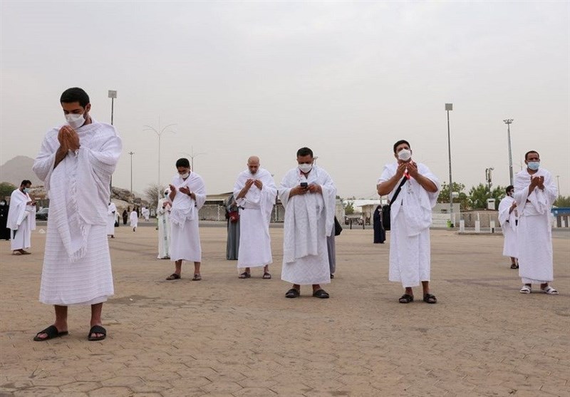 Hajj Pilgrims Pray for Pandemic’s End