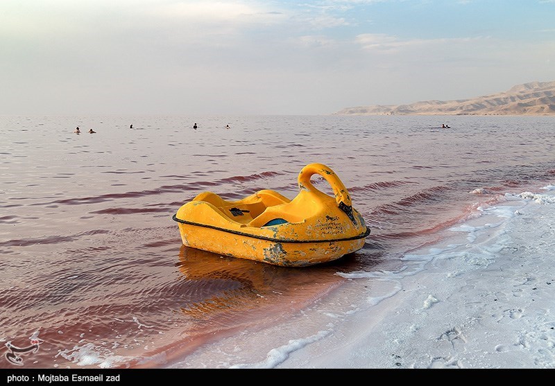 حجم دریاچه ارومیه 2 میلیارد مترمکعب کاهش یافت