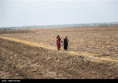 در مسیر سوسنگرد به بستان هنوز آب مورد نیاز به آن مناطق نرسیده و کشاورزان و دامداران همچنان منتظر رهاسازی بیشتری هستند