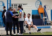 جلسه فنی مجیدی با بازیکنان استقلال/ بازگشت مدافع مصدوم به تمرین آبی‌پوشان