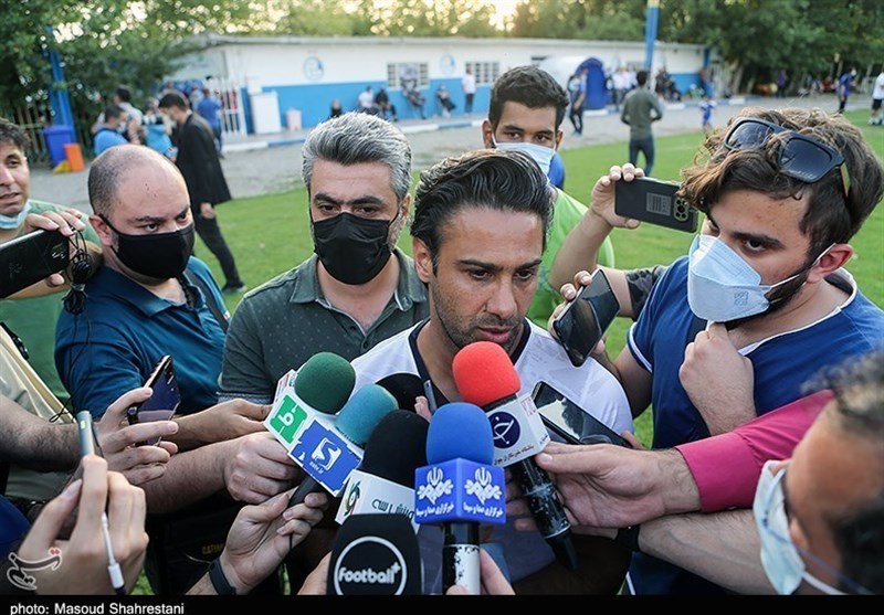 مجیدی بدون گفت‌وگو با خبرنگاران باشگاه را ترک کرد