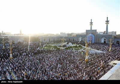 نماز عید سعید قربان در حرم مطهر امام رضا (ع)