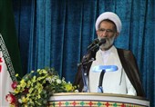 امام جمعه شهرکرد: دشمن تمام توان خود را برای جلوگیری از رشد ایران بکارگرفته است