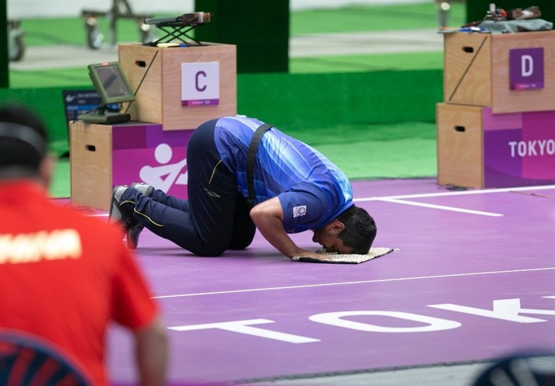 المپیک 2020 توکیو| سجده شکر جواد فروغی پس از شاهکار المپیکی + فیلم- اخبار  ورزشی تسنیم | Tasnim