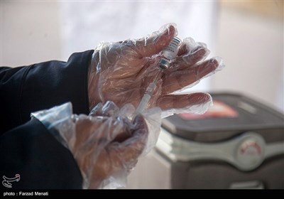 تزریق خودرویی واکسن کرونا در کرمانشاه