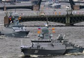 Russian Military Show Might in Navy Day in St. Petersburg Parade (+Video)
