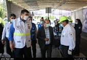  علیرضا زالی فرمانده عملیات مدیریت بیماری کرونا در تهران و پیرحسین کولیوند رئیس سازمان اورژانس کشور در افتتاح مرکز واکسیناسیون خودرویی و تجمیعی ستاد اورژانس کشور