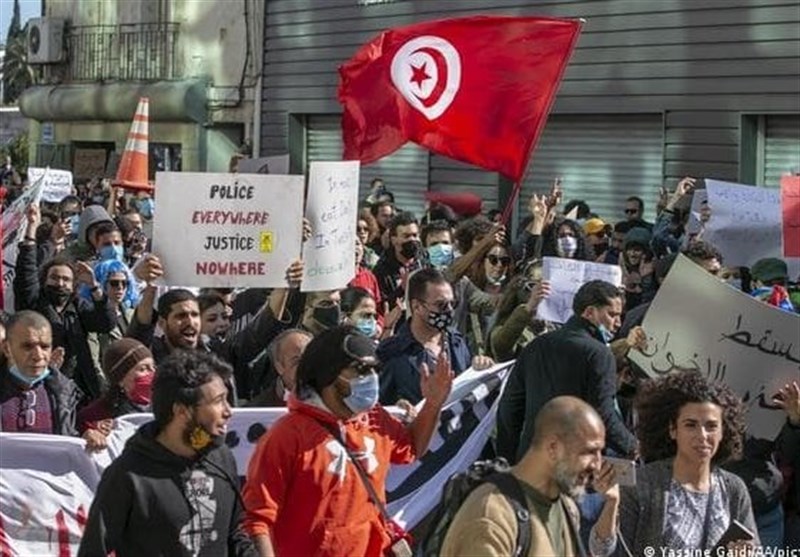 رئیس جمهور تونس مقررات نظامی شبانه وضع کرد